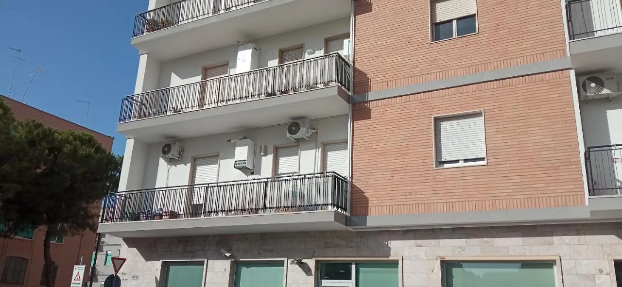 Family Apartment Brindisi 0*,  Italia